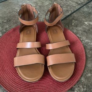 SOLD•Naturalizer🦋Women’s Tish Gladiator Sandal 11